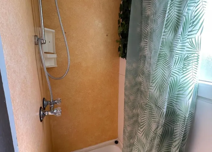 Rustig Coester - 2 Slaapkamers Vakantiehuis *